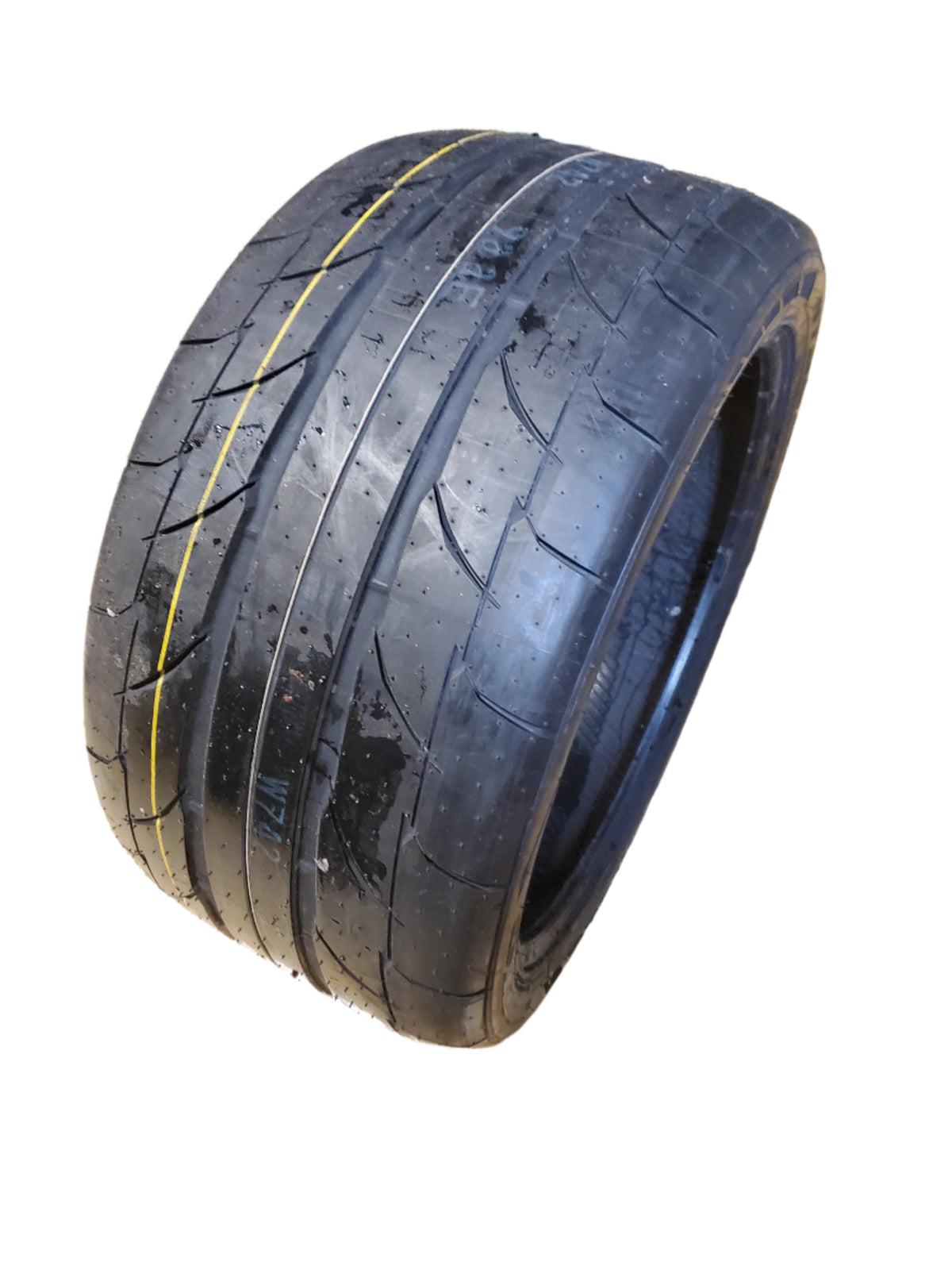 NITTO NT555RII BSW P 305 35 20 107W XL RACING TIRE 108580