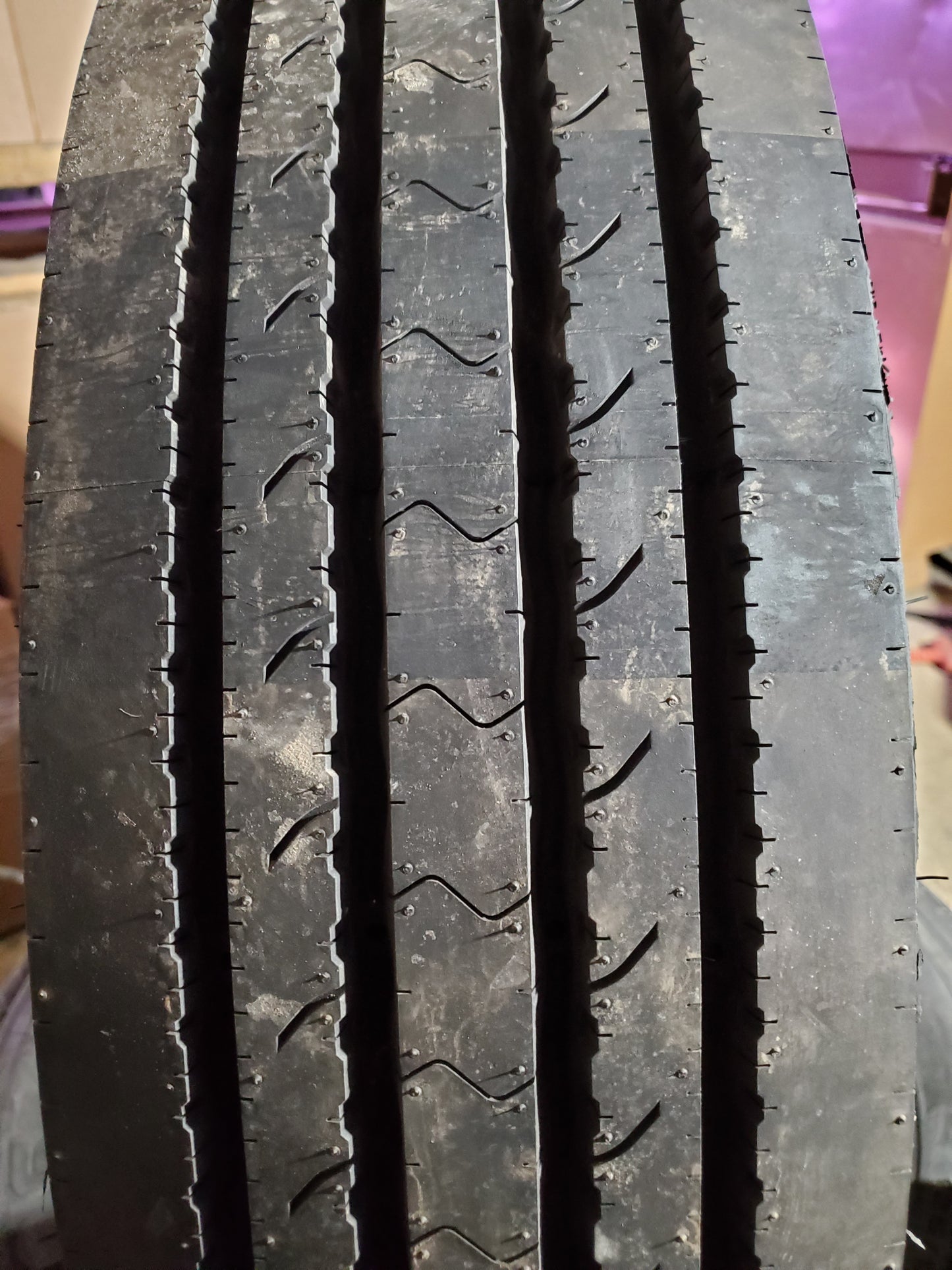 ARROYO AR1000 BSW LT 225 70 19.5 129/128M 16PLY COMMERCIAL TIRE A1K008