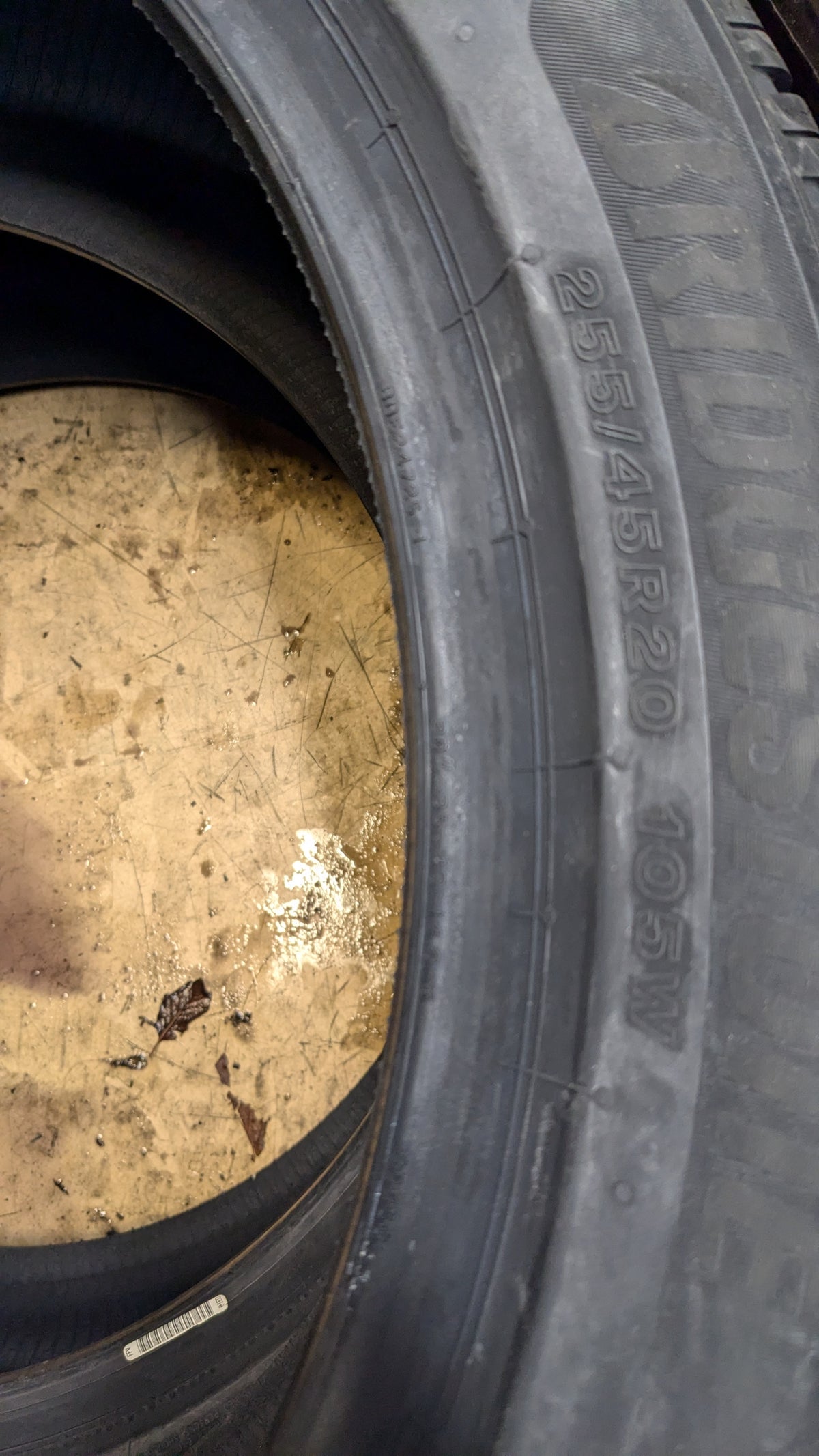 2 BRIDGESTONE BLIZZAK 6 RWL P 255 45 20 105W WINTER TIRE 014677