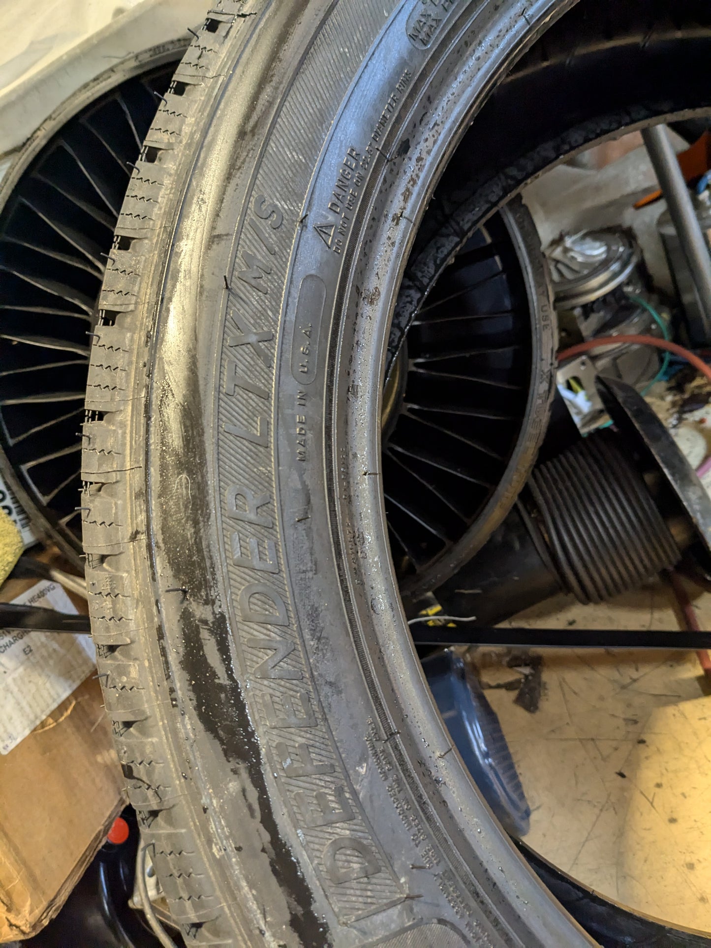 2 MICHELIN DEFENDER LTX M/S BSW LT 285 45 22 114H ALL SEASON TIRE 44941