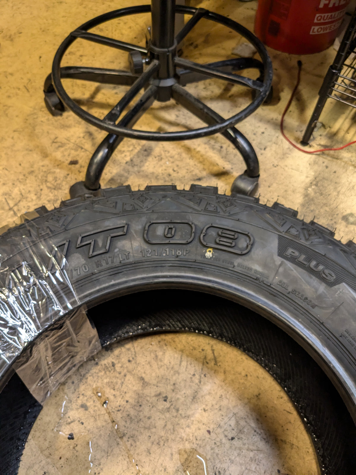 FORCEUM MT-08 PLUS BSW LT 265 70 17 121/118P 10PLY MUD TERRAIN TIRE 1200034994