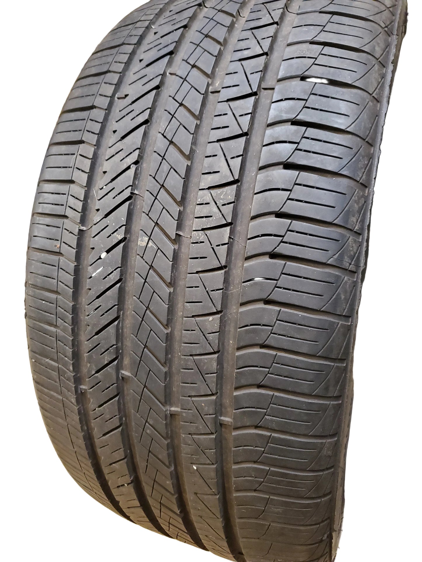 USED 8.37" GOODYEAR EAGLE F1  ASYMMETRIC  WSW P 266 35 20 99W ALL SEASONS TIRE 104061357