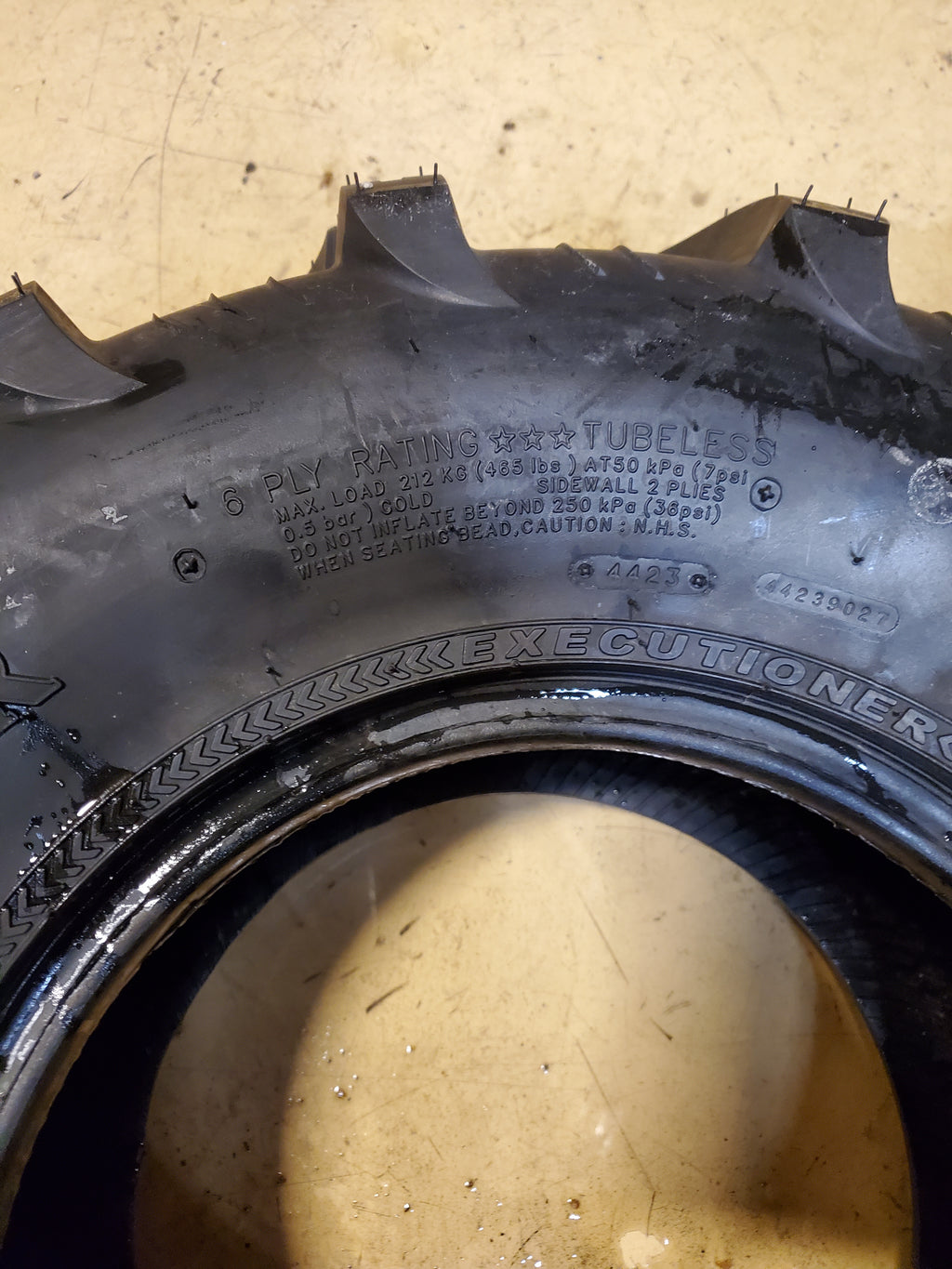 NOS KENDA EXECUTIONER BSW AT 27 10 12 6PLY ATV/UTV TIRE 8538129BC1