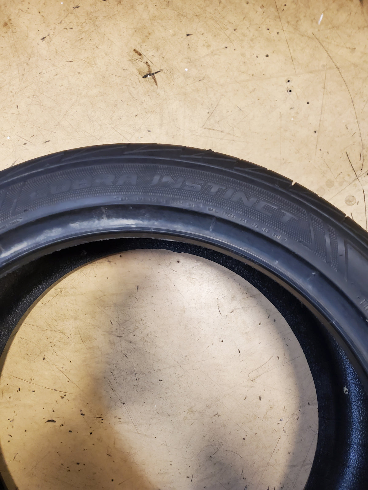 2 COOPER COBRA INSTINCT BSW P 275 40 20 106Y UHP TIRE 160130025