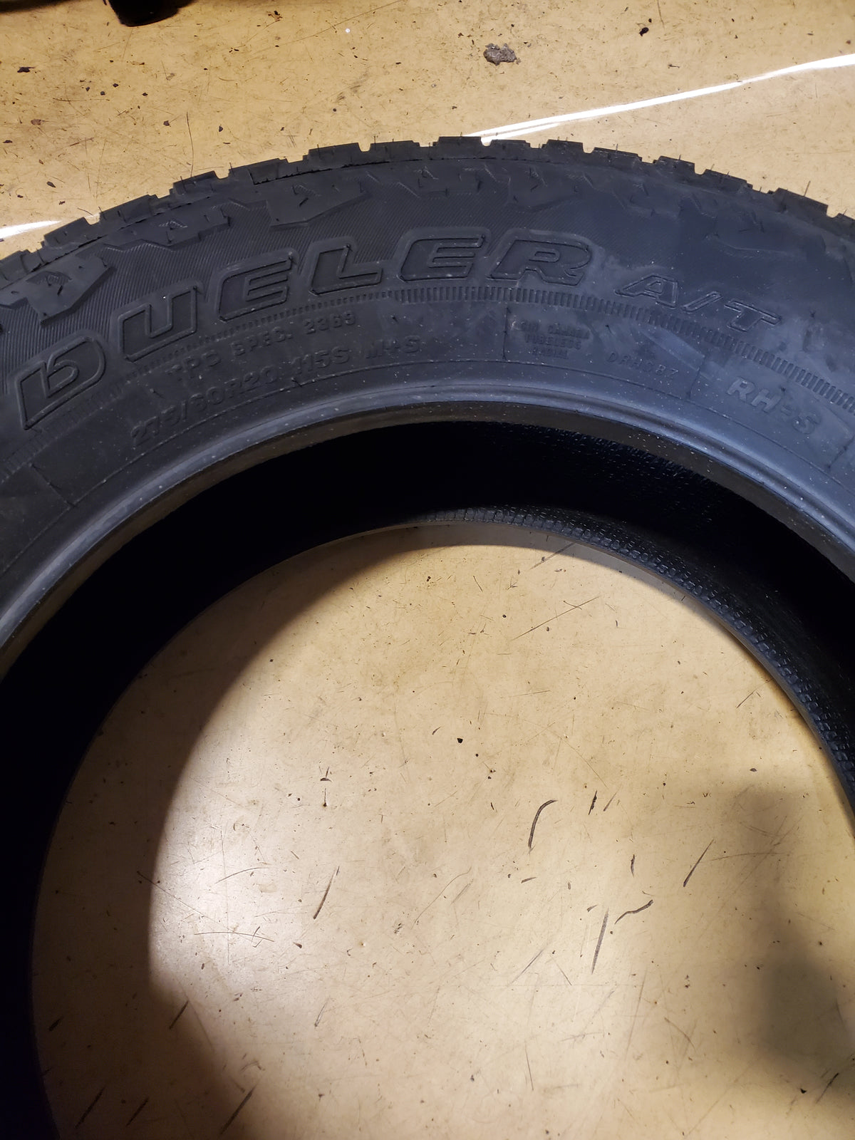 BRIDGESTONE DUELER A/T RH-S BSW P 275 60 20 115S ALL TERRAIN TIRE 005493