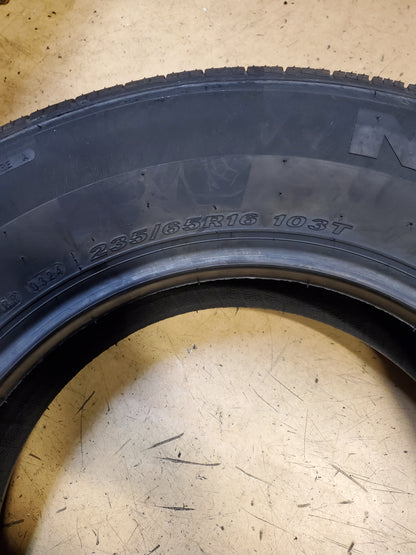 NEXEN NPRIZ AH5 BSW P 235 65 16 103T ALL SEASON TIRE 15144NXK