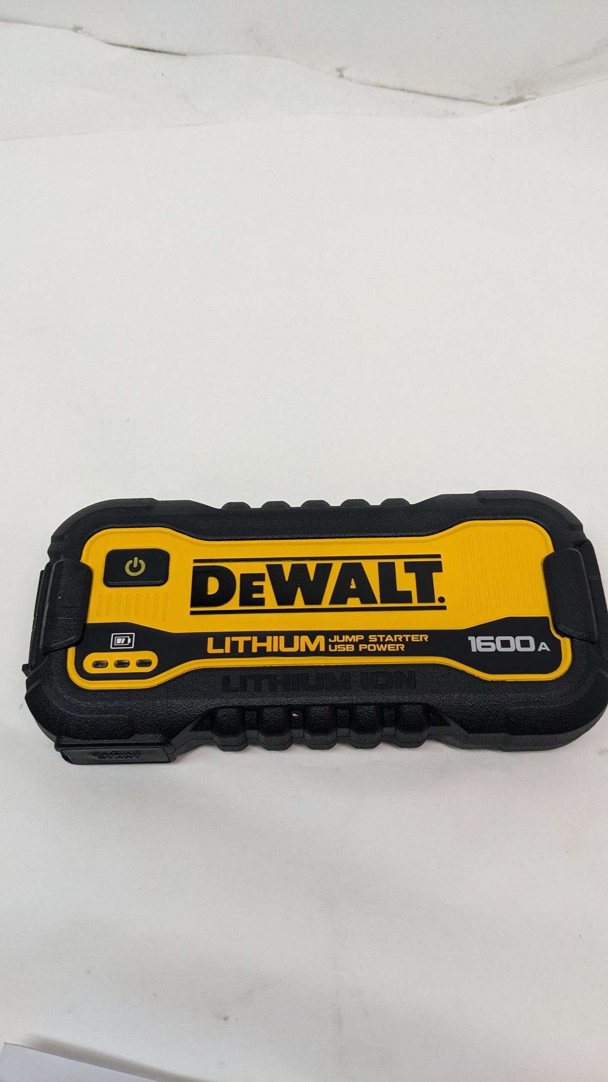 DEWALT DXAELJ16 1600 PEAK AMP JUMP STARTER BATTERY BOOSTER WITH USB POWER STATION