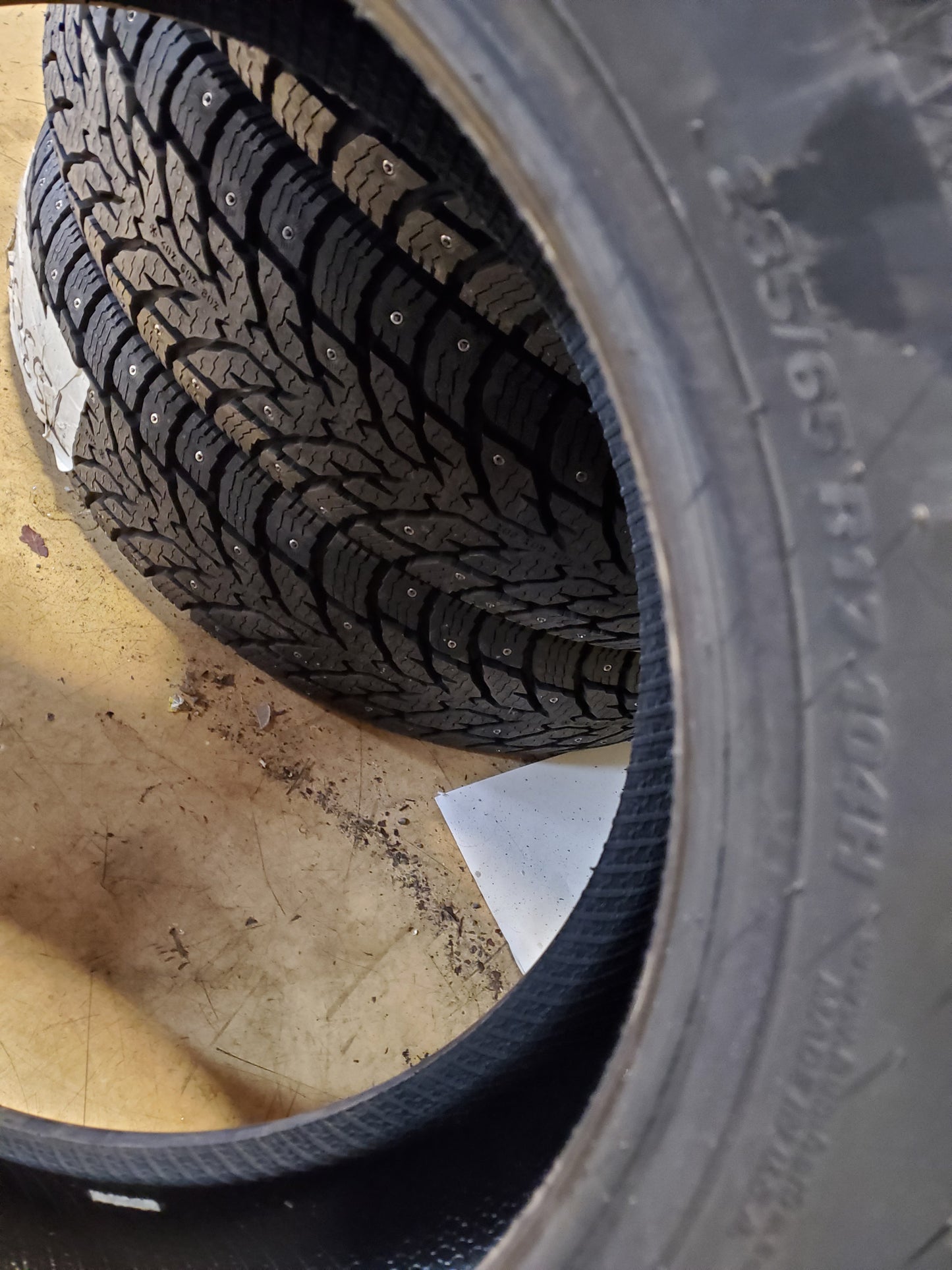 KUMHO CRUGEN HP71 BSW P 235 65 17 104H ALL SEASON TIRE 2282512