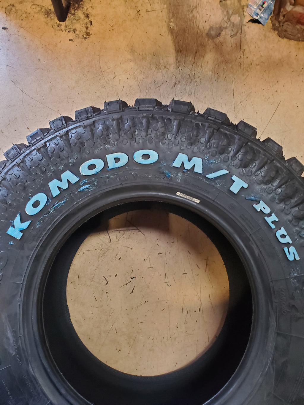 2 GT RADIAL KOMODO M/T PLUS RWL LT 31 10.50 15 109Q 6PLY MUD TIRES A288