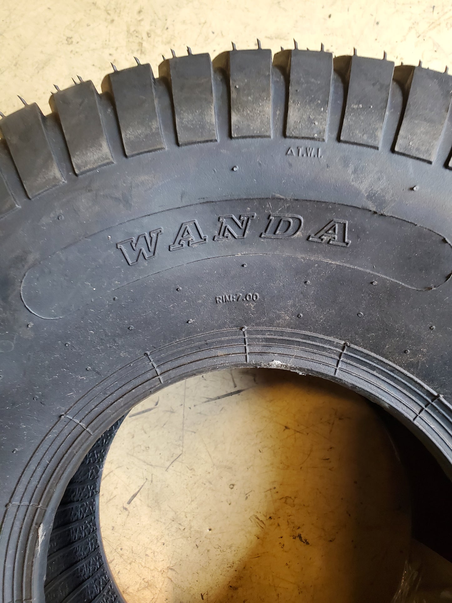 WANDA P512 BSW 20 8 8 2PLY LAWN TIRE P512WD1