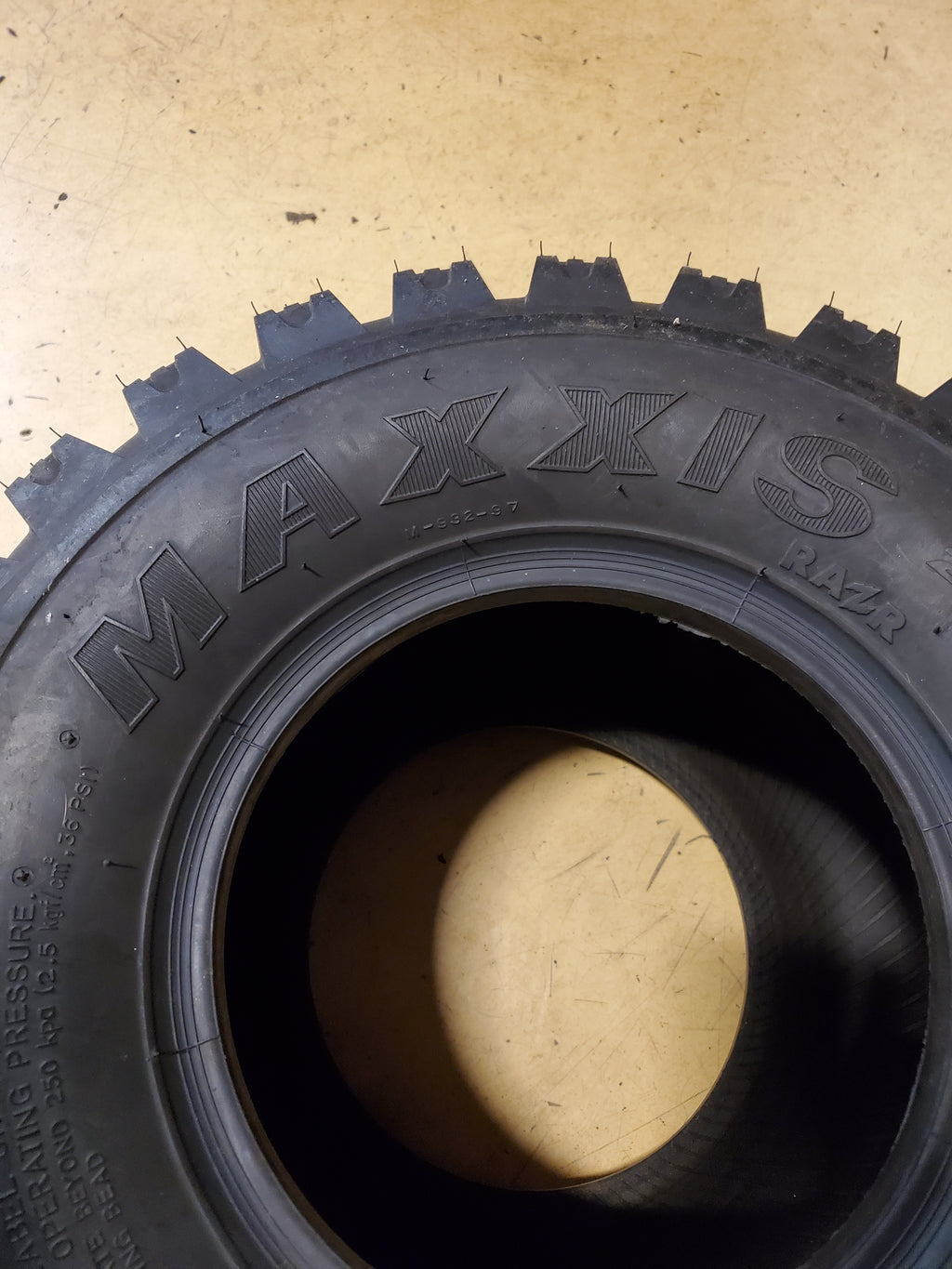 MAXXIS RAZR BSW 20 11 9 ATV/UTV TIRE TM00487400