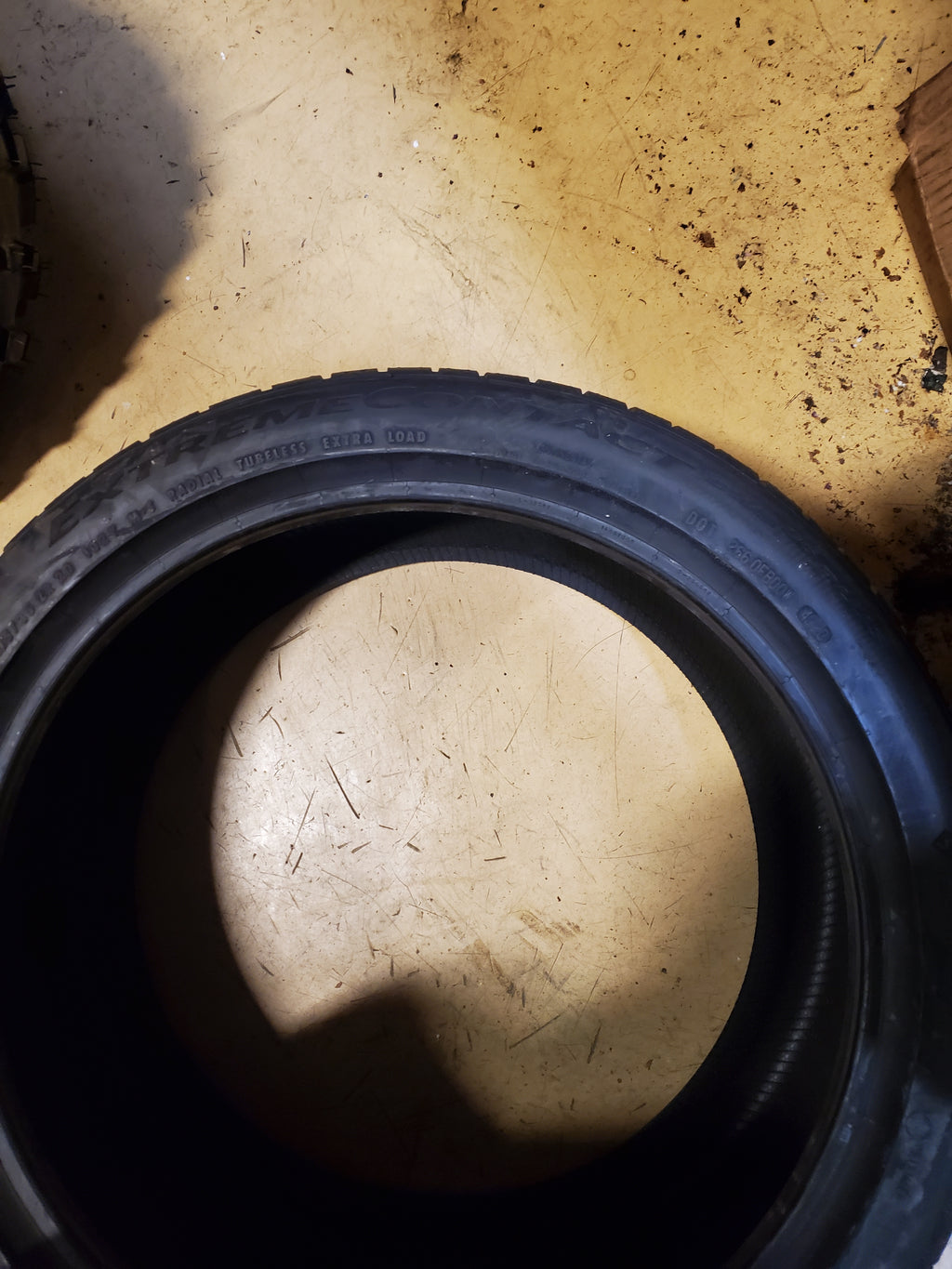 CONTINENTAL EXTREMECONTACT DWS06 PLUS P 275 35 20 102Y TIRE 15573400000