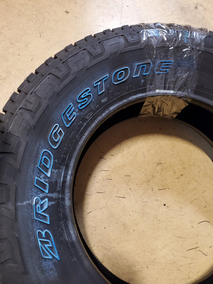 BRIDGESTONE DUELER A/T REVO 3 OWL LT 275 70 18 125/122S 10PLY TIRE 000027