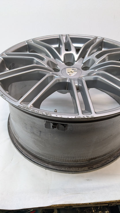 4 USED GENUINE PORSCHE CAYENNE 21X10 ET 60 5LUG SILVER WHEELS 7P5.601.025.H