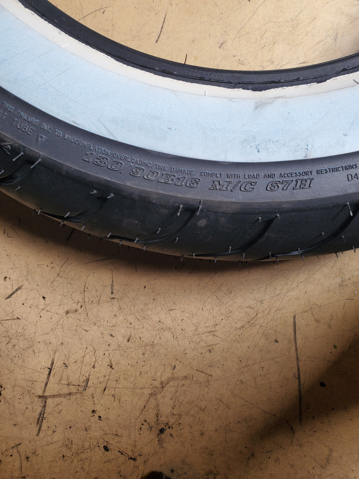 DUNLOP AMERICAN ELITE WWW 130 90 16 67H FRONT MOTORCYCLE TIRE 45131520