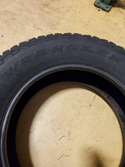 2 GOODYEAR WRANGLER TRAILRUNNER AT LT 275 65 20 126/123S 10PLY TIRE 742299681