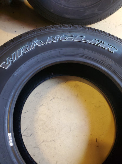 GOODYEAR WRANGLER SR-A OWL P 255 75 17 113S ALL SEASON TIRE 183107418