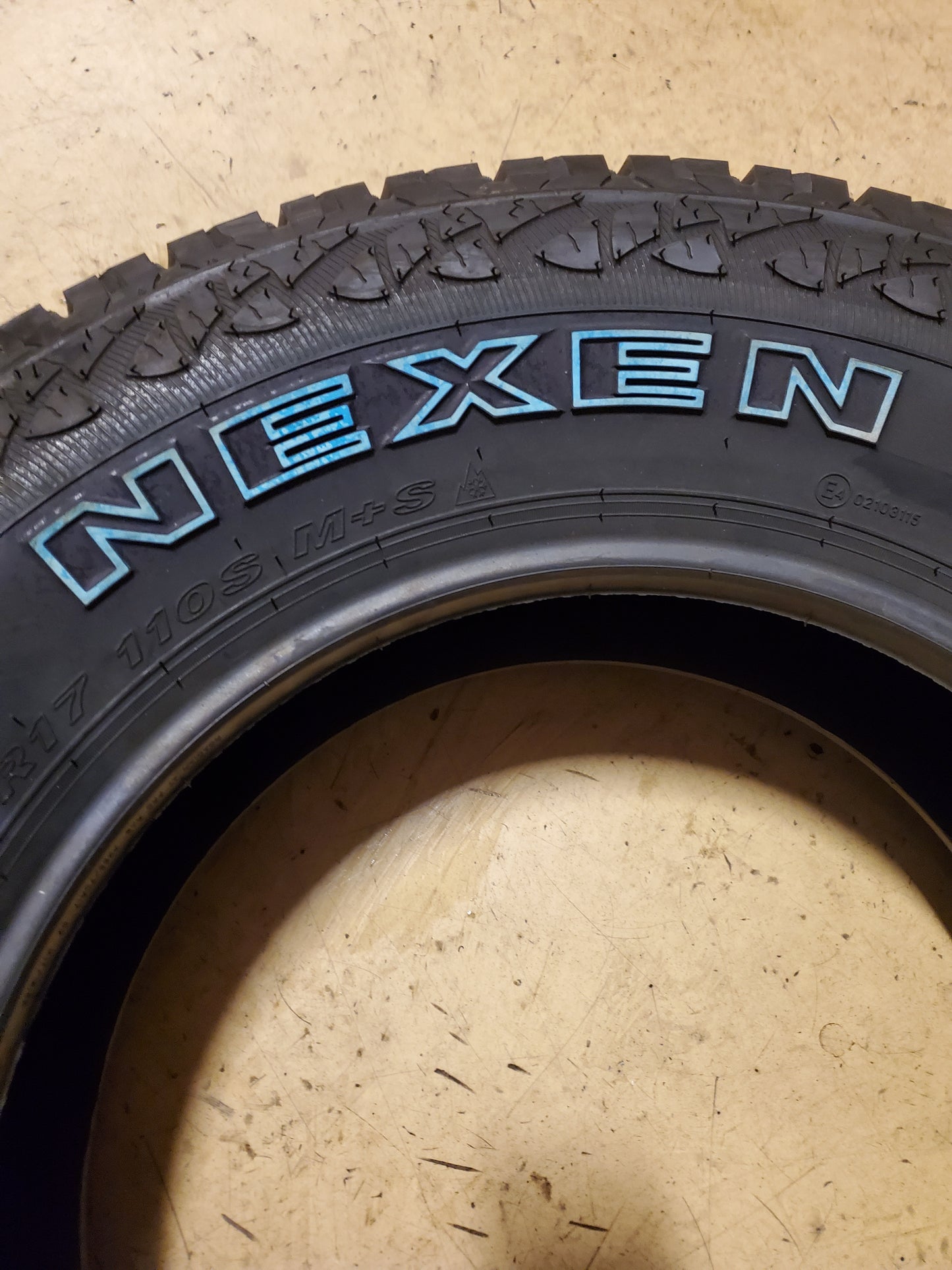NEXEN ROADIAN AT PRO RA8 BSW P 225 70 17 110S ALL TERRAIN TIRE 16049NXK