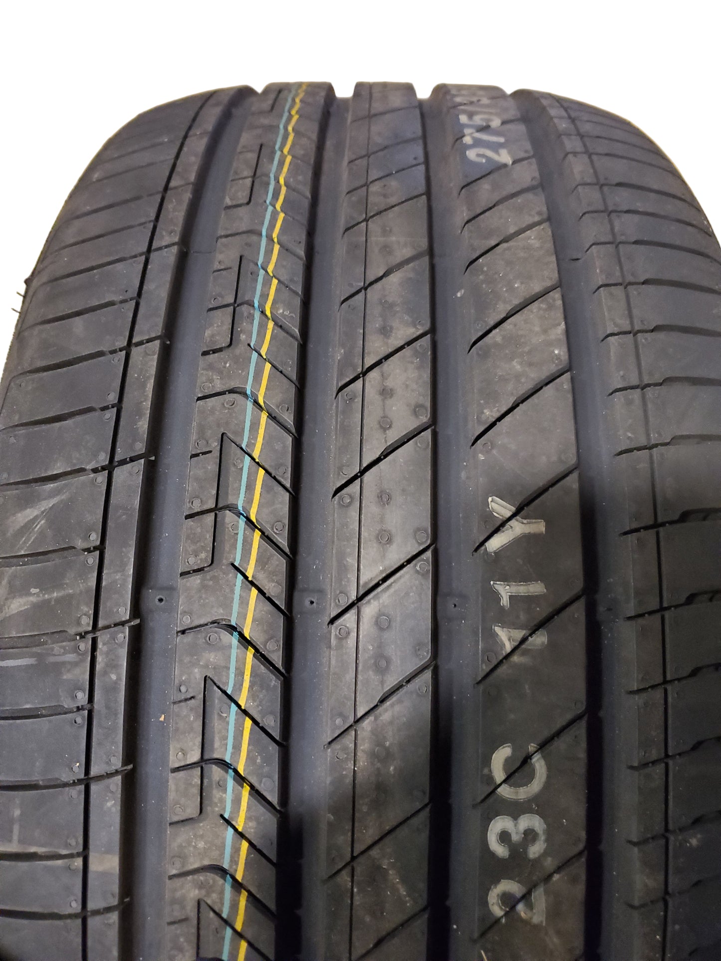 KUMHO MAJESTY 9 SOLUS TA91 BSW P 275 35 20 102W ALL SEASON TIRE 2229483