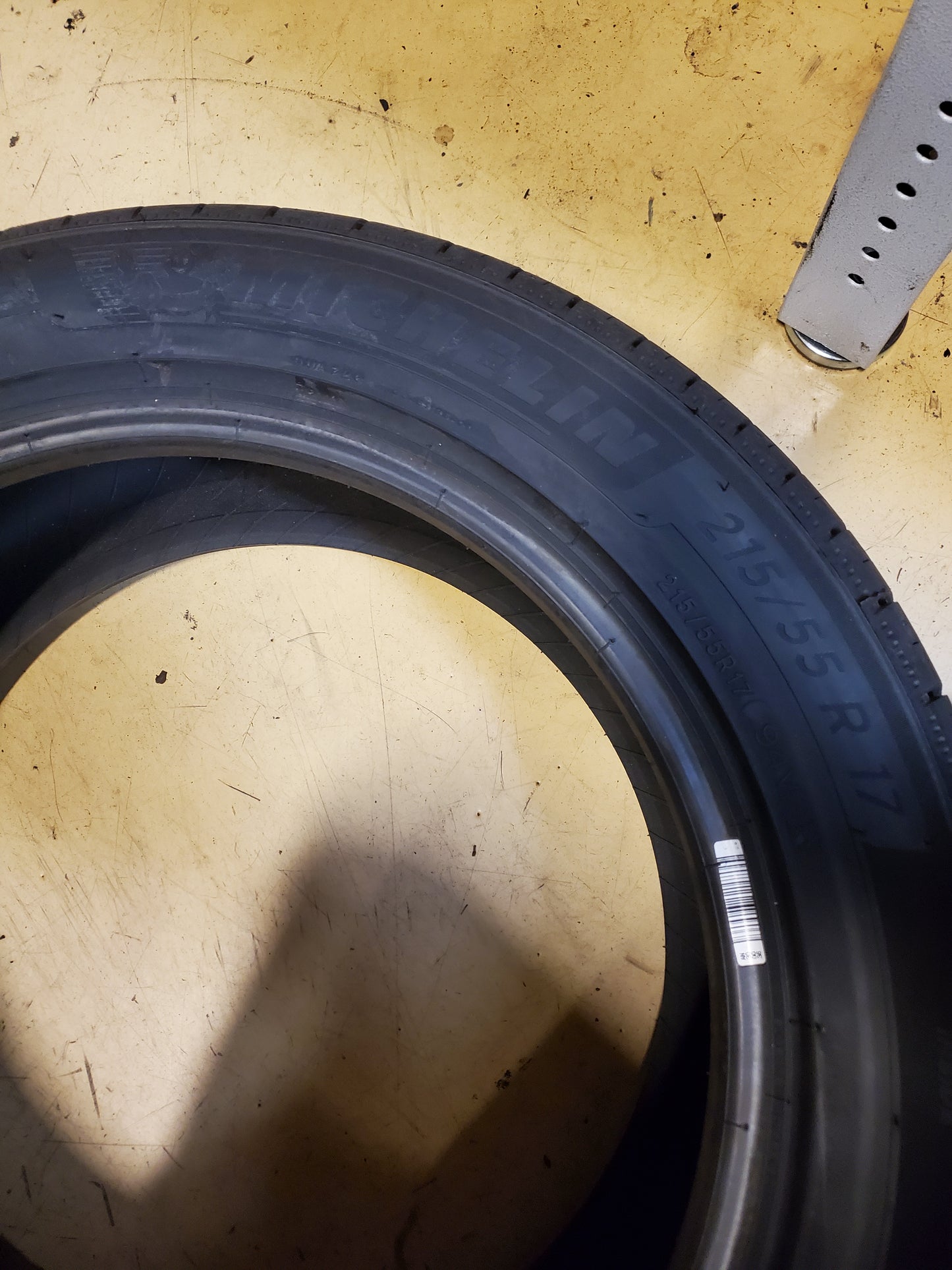 MICHELIN PRIMACY TOUR A/S BSW P 215 55 17 94V ALL SEASON TIRE 26370