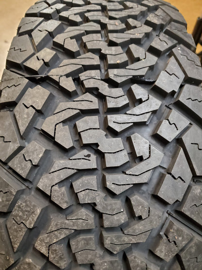VENOM POWER TERRA HUNTER XT2 BSW LT 245 60 18 109H XL ALL SEASON TIRE VPXT203