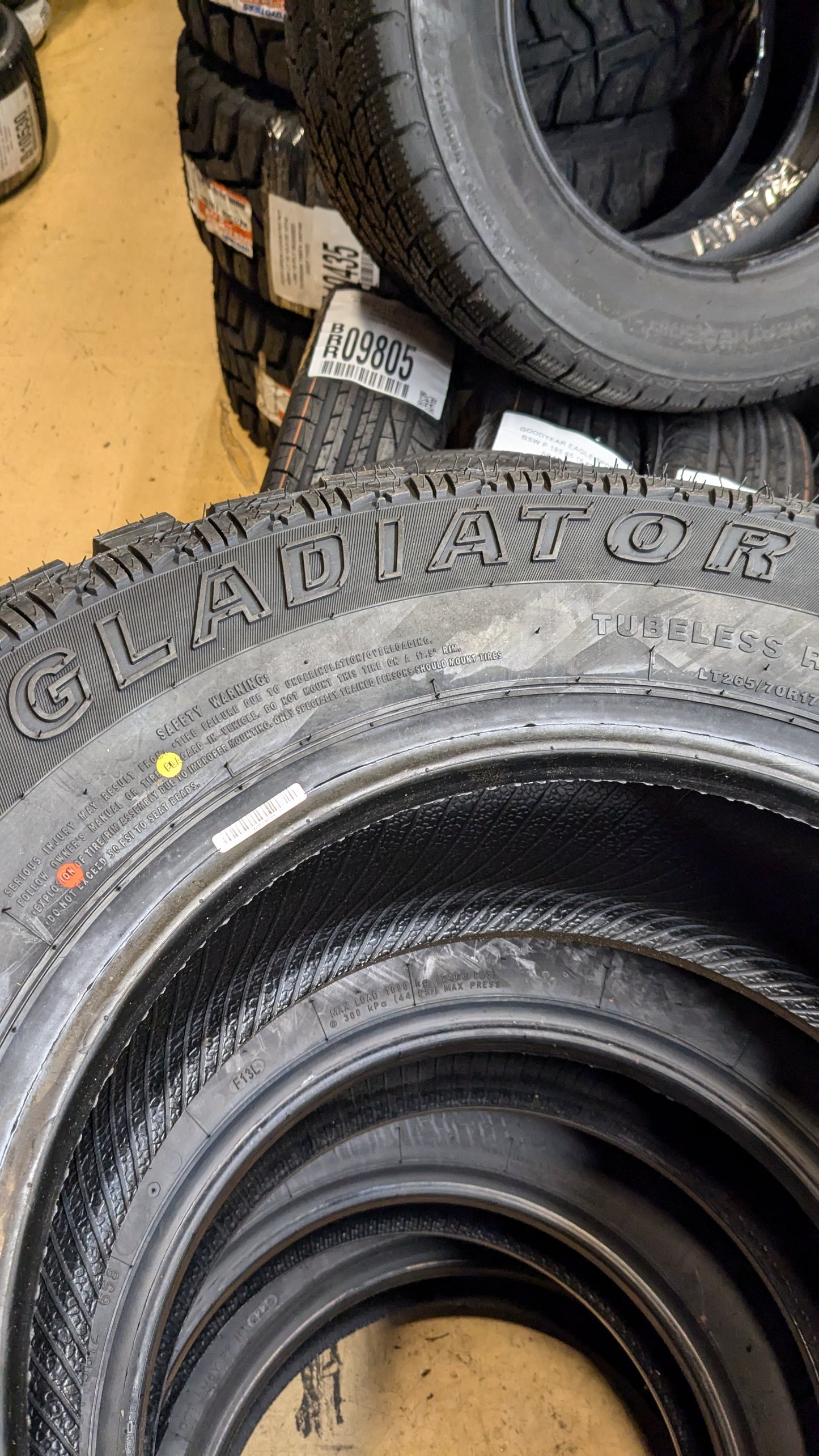 GLADIATOR QR900 M/T BSW LT 265 70 17 121/118Q 10PLY MUD TERRAIN TIRE 1932257763