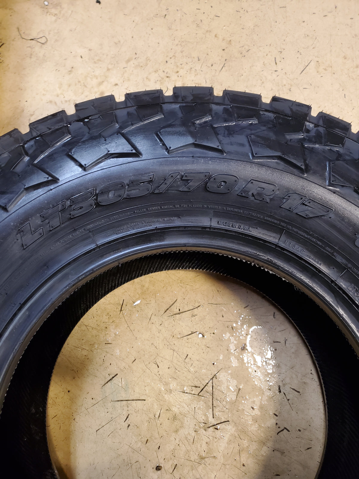 NITTO RECON GRAPPLER A/T BSW LT 305 70 17 125/122R 10PLY ALL TERRAIN TIRE 218700