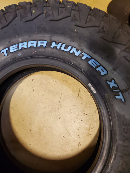 VENOM POWER TERRA HUNTER X/T2 RWL LT 35 10.5 17 121R 10PLY TIRE VPXT216R