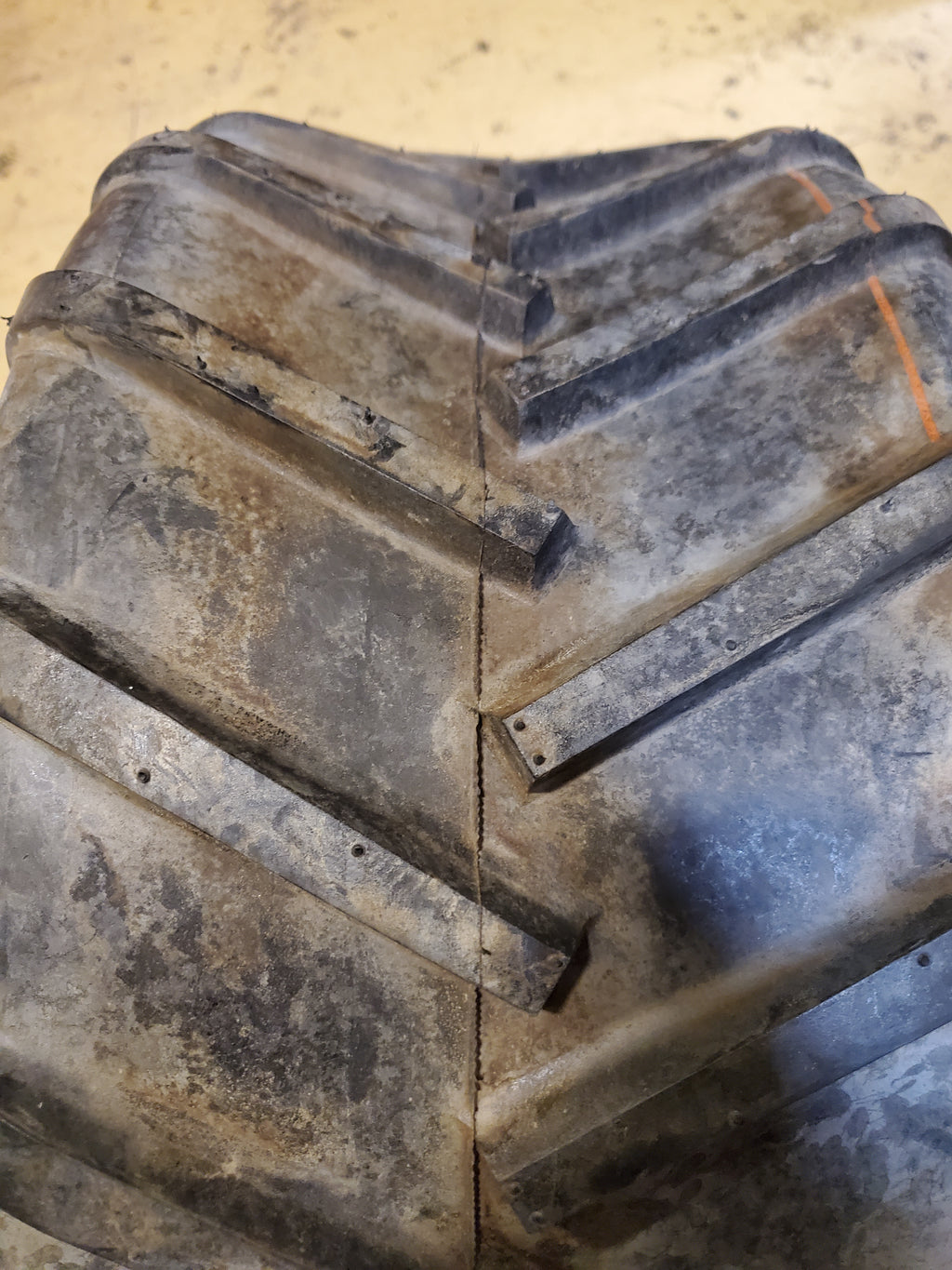 NOS CHENG-SHIN BSW 23 10.5 12 4PLY TRACTOR TIRE LMTS799