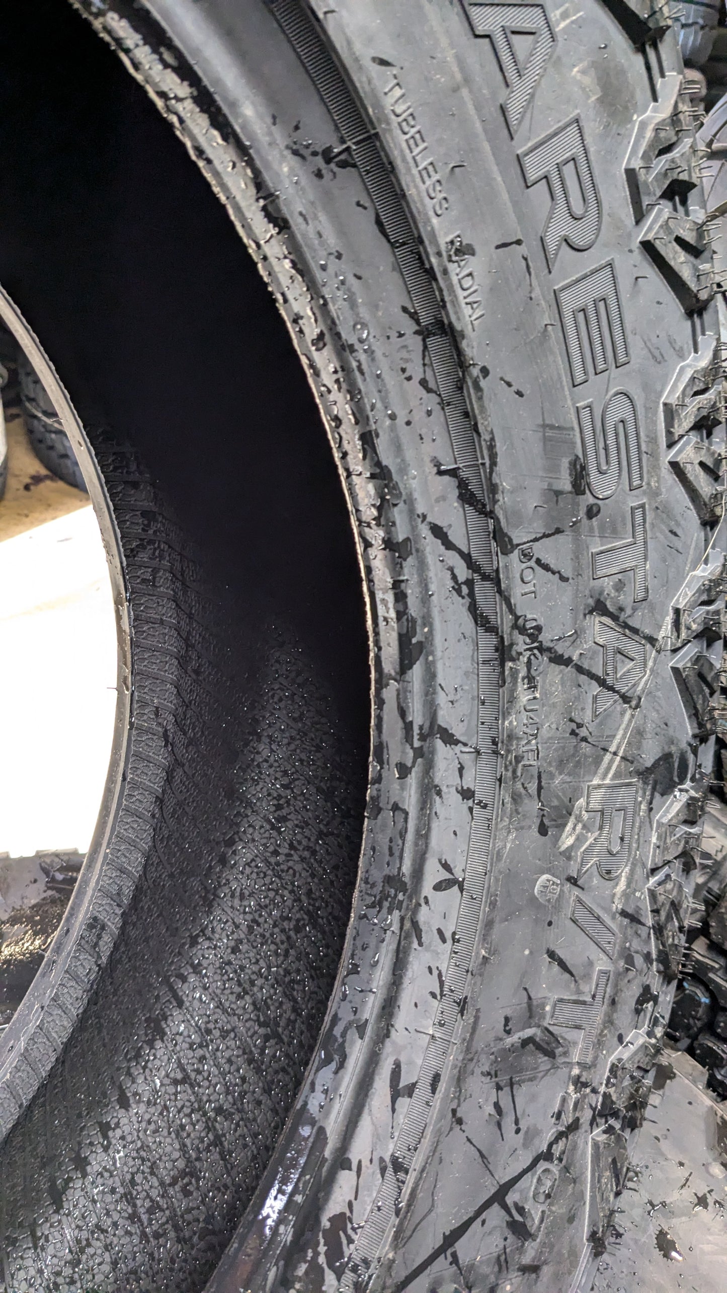 ARISUN ARESTA RT ZG07 RRL LT 275 70 18 125/122Q 10PLY RUGGED TERRAIN TIRE TH42386