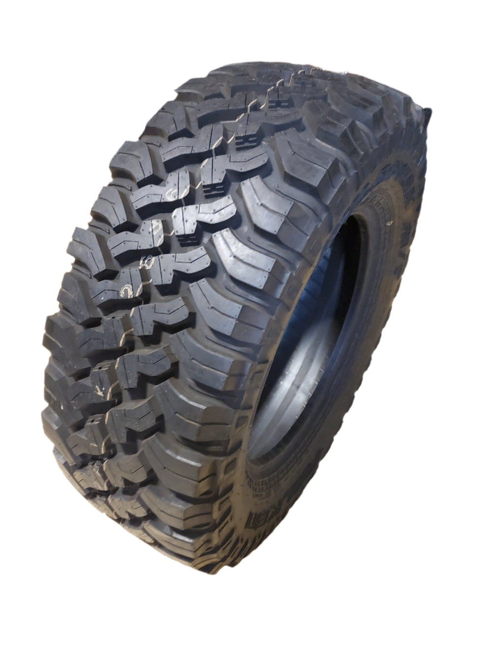 NOS FALKEN WILDPEAK MT01 BSW LT 37 13.50 20 127Q 10PLY MUD TERRAIN TIRE 28516951