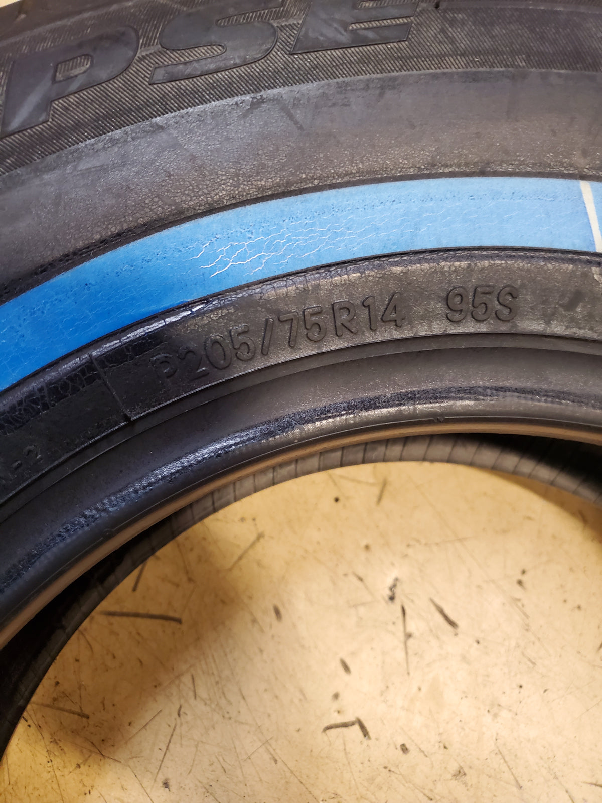 NOS TOYO ECLIPSE NWW P 205 75 14 95S ALL SEASON TIRE 160250