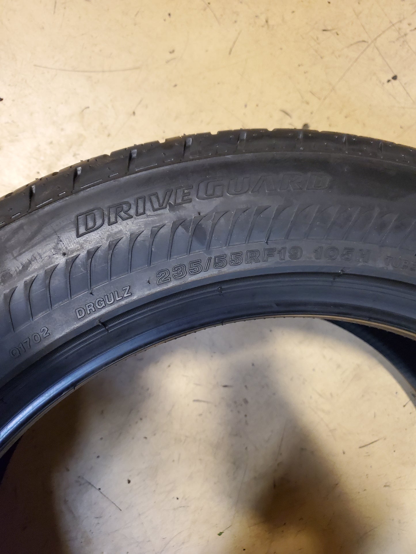 BRIDGESTONE DRIVEGUARD BSW P 235 55 19 105H XL RF ALL SEASON TIRE 003224