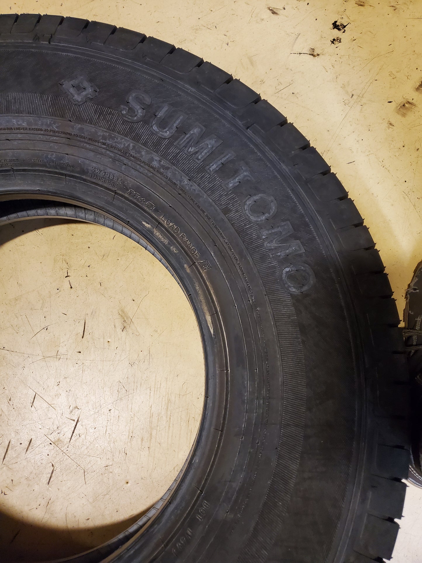 SUMITOMO ENCOUNTER HT2 RWL LT 235 85 16 120/116S 10PLY ALL SEASON TIRE HT217