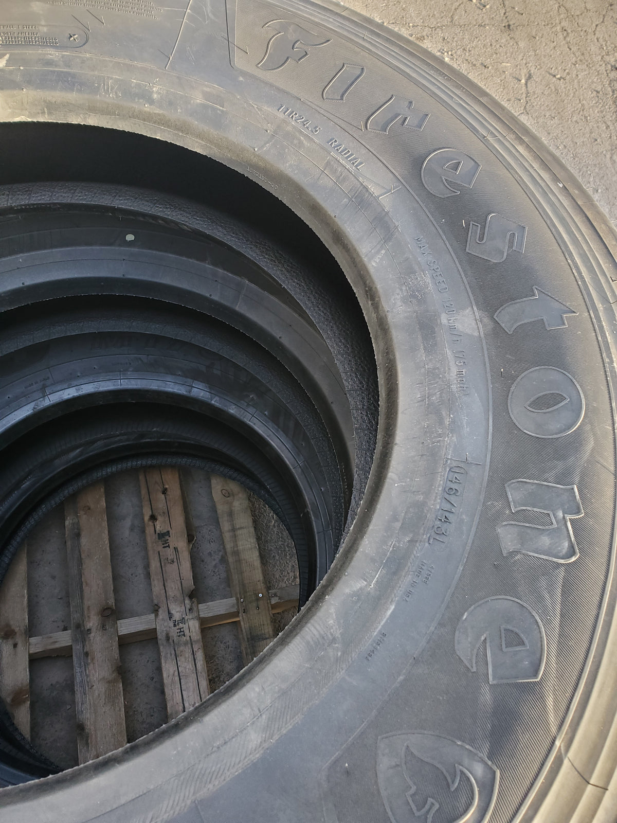 FIRESTONE FS591 BSW LT 11 24.5 146/143L 14PLY STEER TIRE 238566