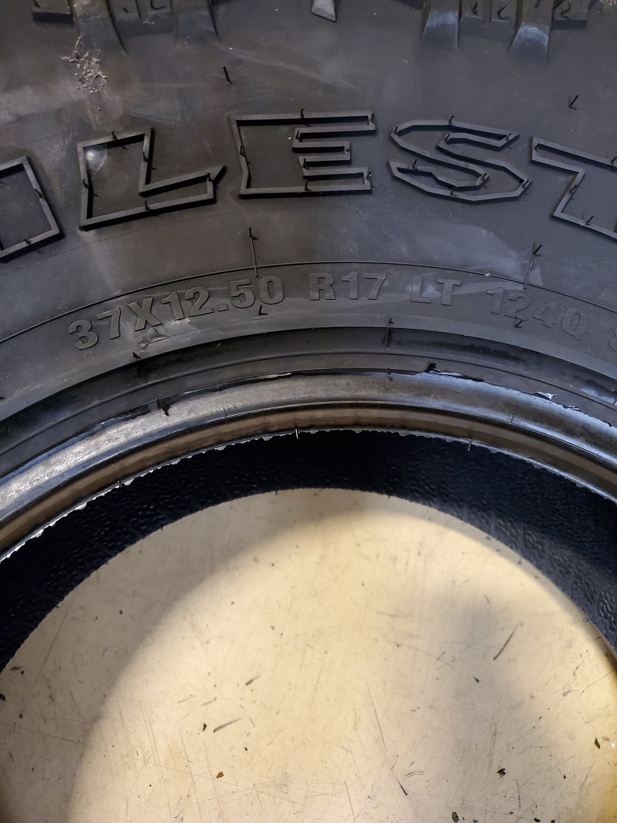 MILESTAR PATAGONIA M/T-02 BSW LT 37 12.5 17 124Q 8PLY MUD TIRE 22050504