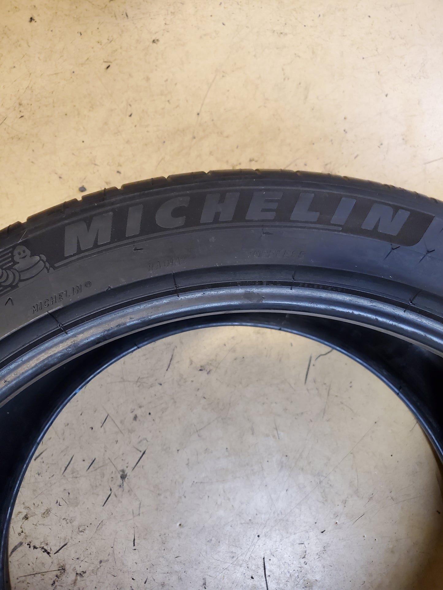 MICHELIN PILOT SPORT 4S MO1 BSW P 325 35 22 114Y XL PERFORMANCE TIRE 81332