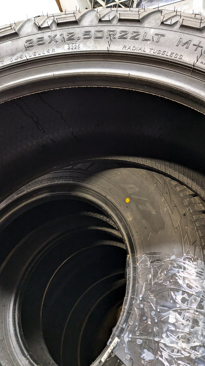 FURY COUNTRY HUNTER R/T BSW LT 35 12.5 22 117Q 10PLY RT35125022A