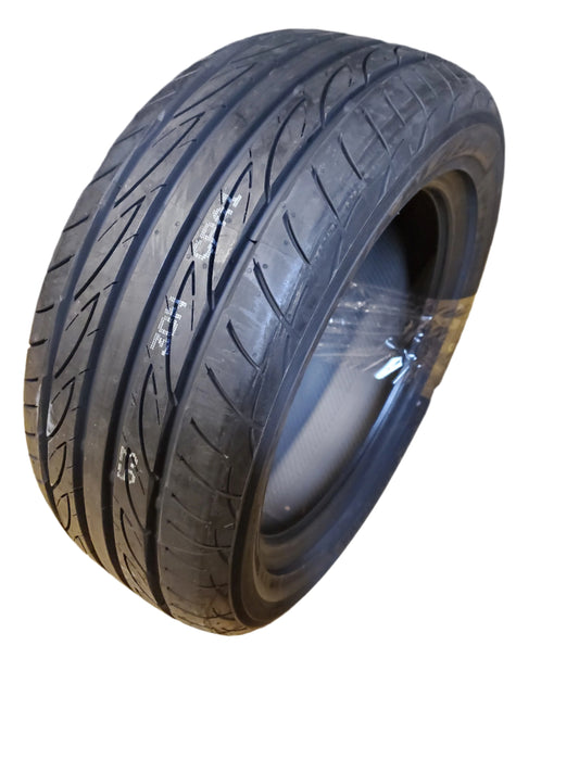 YOKOHAMA ADVAN FLEVA V701 BSW P 205 50 15 86V UHP TIRE 110170174