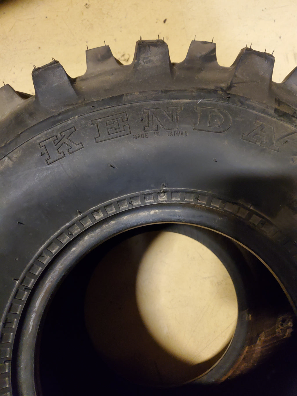 NOS KENDA BEAR CLAW BSW 25 12.5 9 6PLY ATV/UTV TIRE 248020Y8