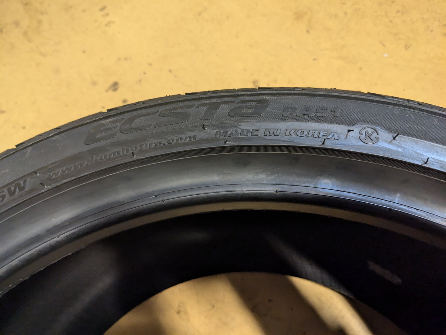 KUMHO ECSTA PA51 BSW P 275 35 18 95W ALL SEASON TIRE 2262123
