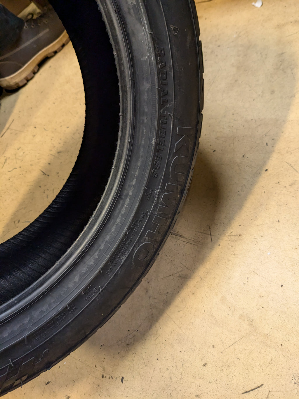KUMHO ECSTA PS31 P 225 45 17 94W XL UHP SUMMER TIRE 2268023