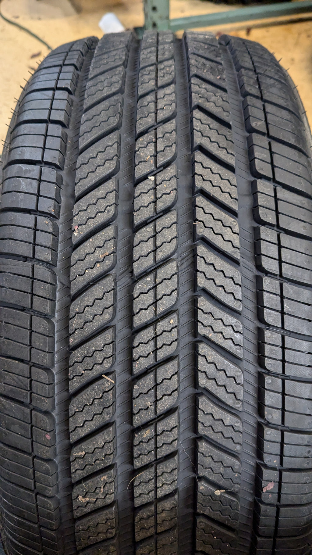 BRIDGESTONE TURANZA QUIETTRACK BSW P 215 45 17 87V ALL SEASON TIRE 000072