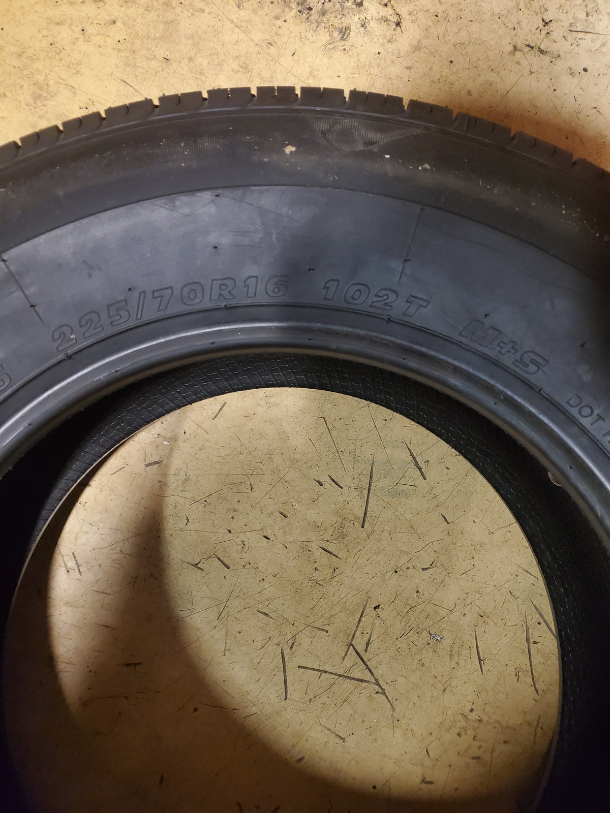 NOS KUMHO SOLUS KH16 BSW P 225 70 16 102T UHP TIRE 1739413