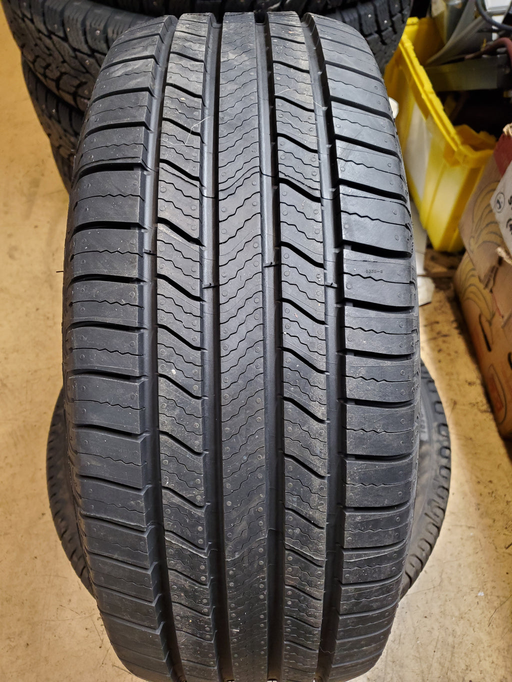 MICHELIN DEFENDER 2 BSW P 235 50 18 101V XL ALL SEASON TIRE 06034