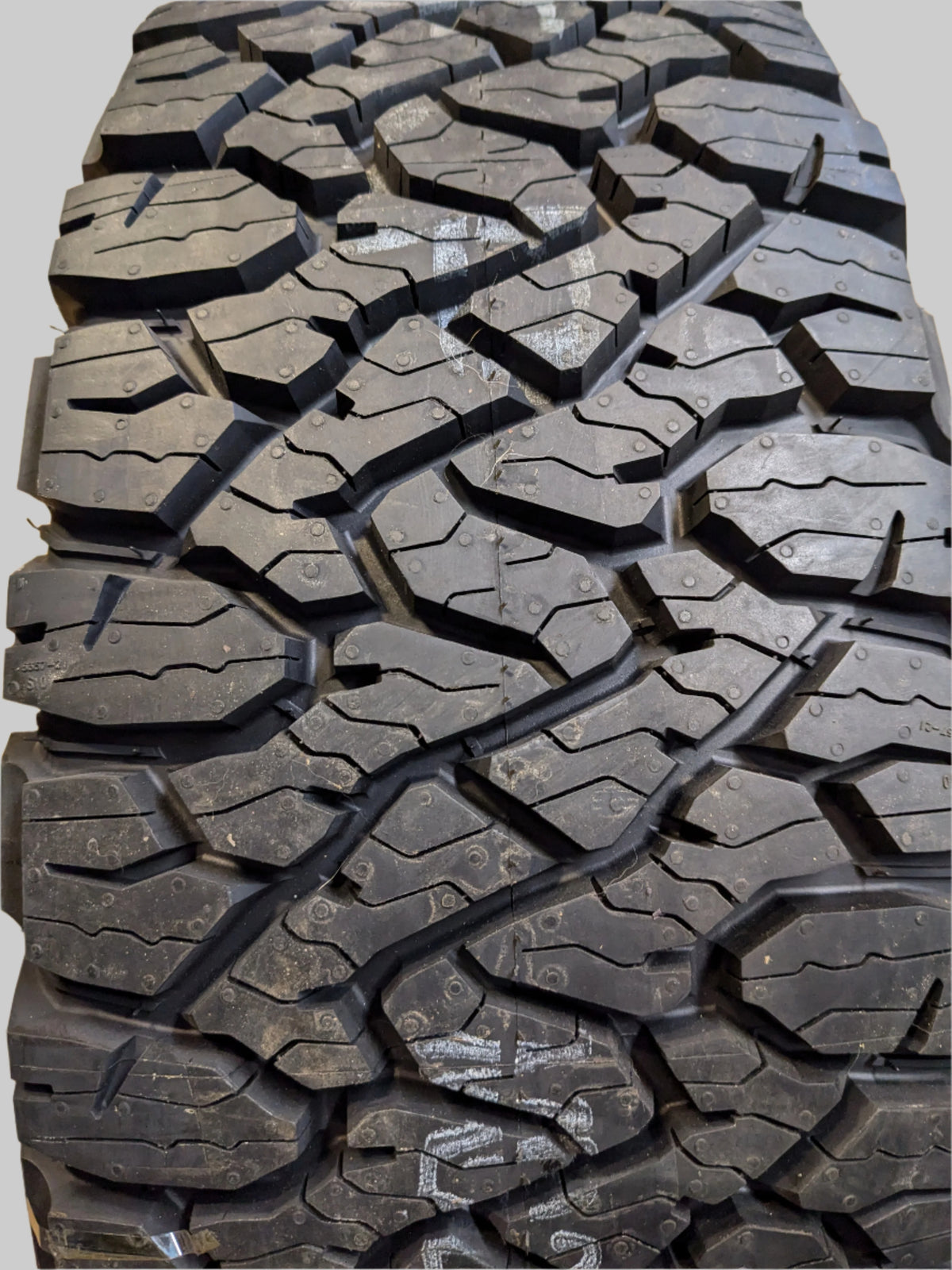 BFGOODRICH ALL-TERRAIN T/A KO3 RWL LT 295 75 16 128/125S 10PLY TIRE 39823