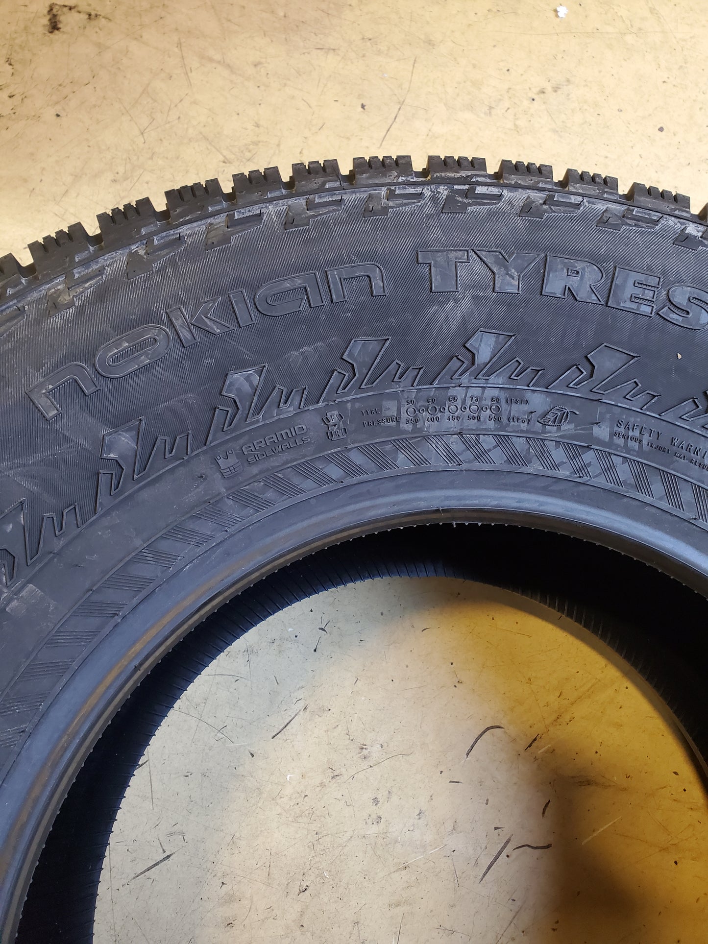 NOKIAN HAKKAPELIITTA LT3 STUDDED LT 315 70 17 121/118Q 8PLY WINTER TIRE TS32402