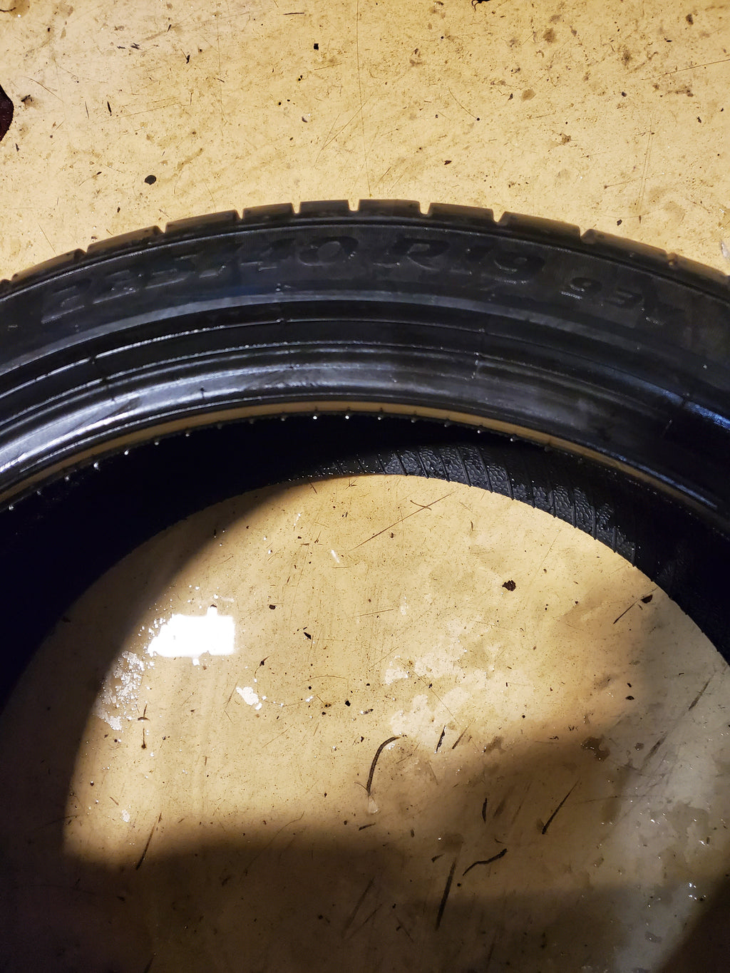 PIRELLI P ZERO (PZ4) (MOE) RUNFLAT P 225 40 19 93Y XL UHP SUMMER TIRE 2908200