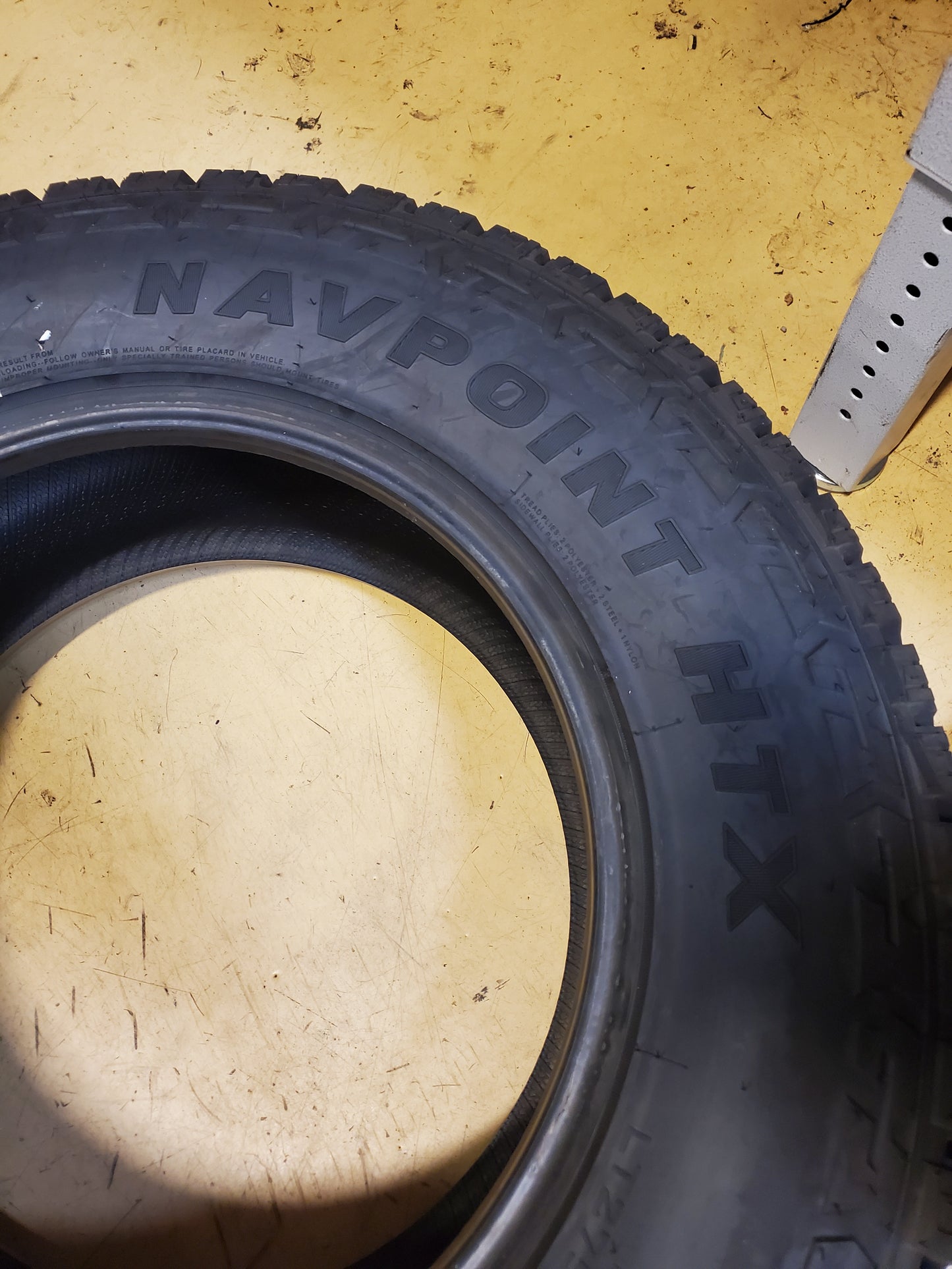 KANATI NAVPOINT HTX BSW LT 275 65 18 123/120S ALL SEASON TIRE LNV1827565E