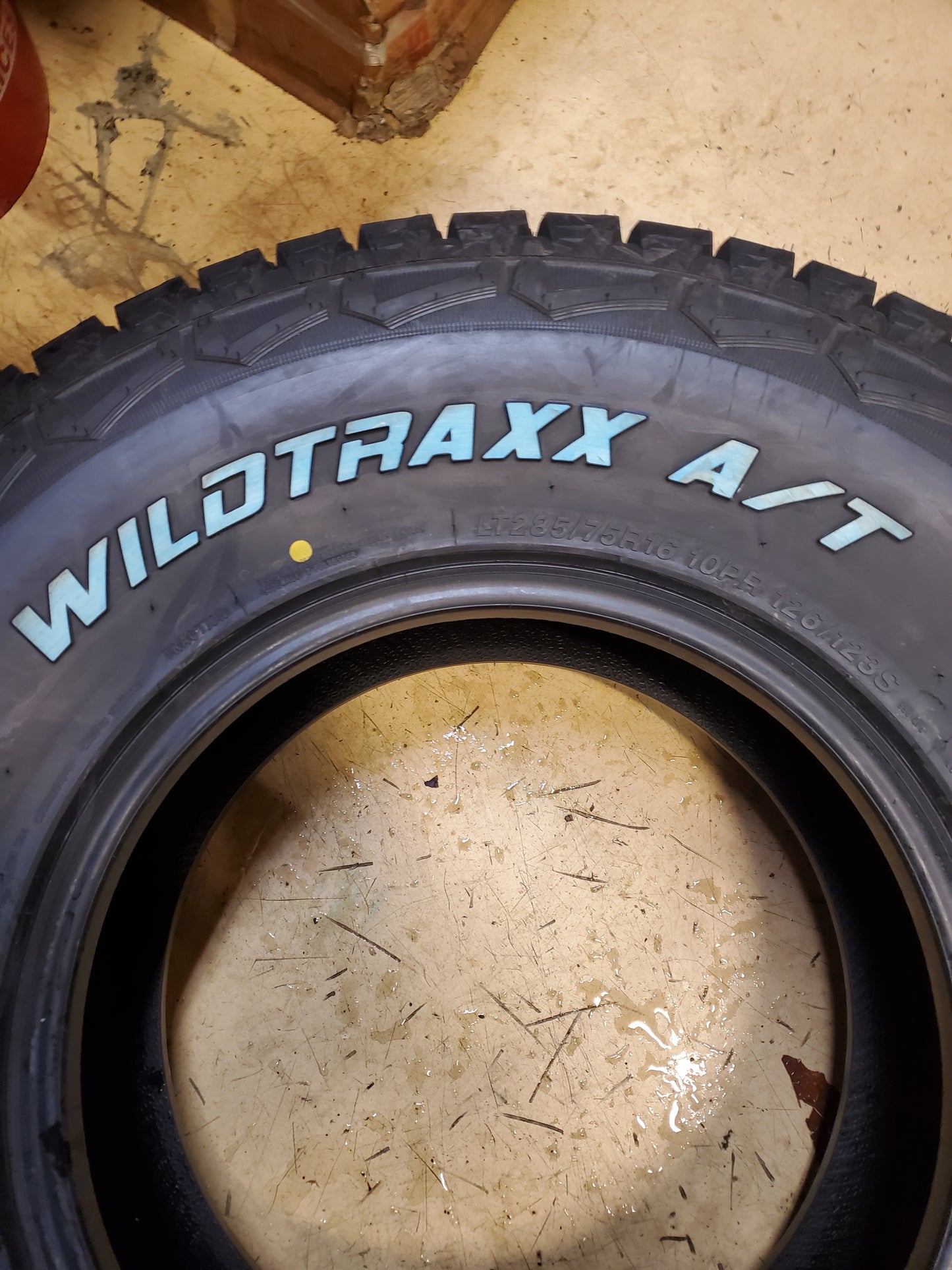 2 LANDSPIDER WILDTRAXX A/T RWL LT 285 75 16 126/123S 10PLY ALL TERRAIN TIRE DAT025